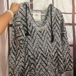 SOLD O’Neill Herringbone Hooded Black/White/Gray Pullover Jacket Size Medium
